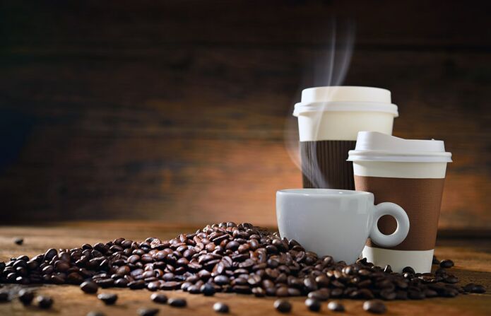 Kaffee als verbotenes Produkt während der Einnahme von Vitamin für die Potenz
